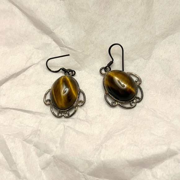 Vintage Silver and Tiger Eye Earrings - Picture 2 of 4